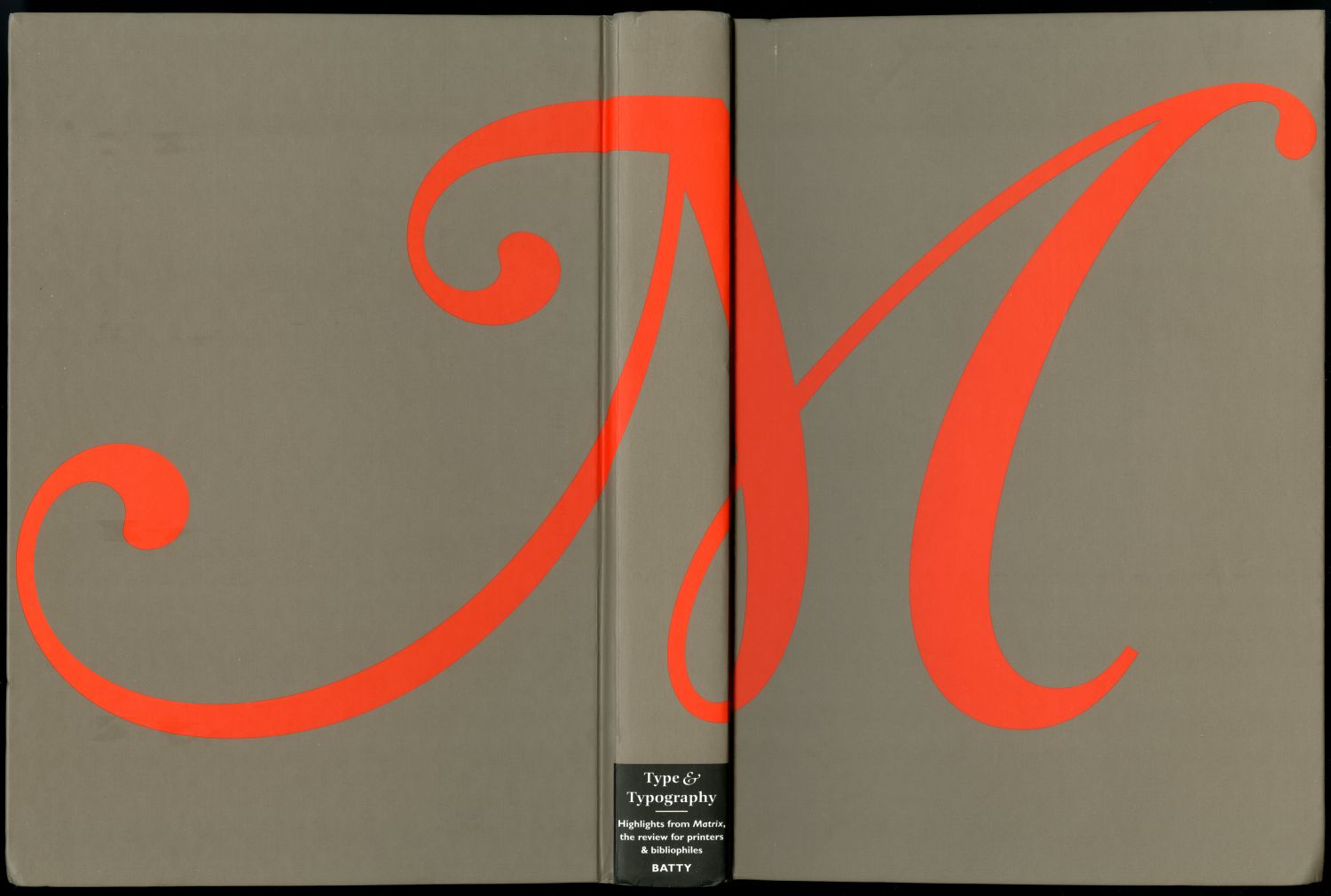『Type & Typography』（2003年、Mark Batty Publisher）表紙