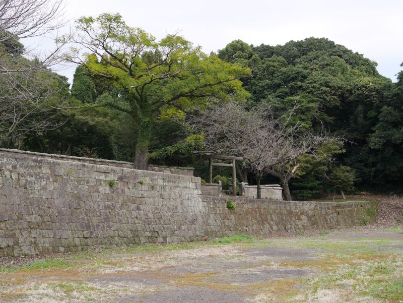 常安嶺の島津家墓所外観