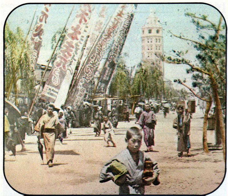 Burton_Milne_Asakusa